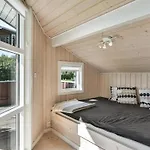 度假居 Rathi - 250m From The Sea By Interhome