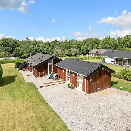 Vakantiehuis Rathi - 250m From The Sea By Interhome Hårby